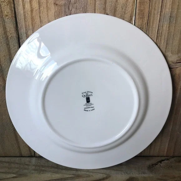 2 Queens Fine China Royal Horticulture Society Hookers Fruit Dinner Plates